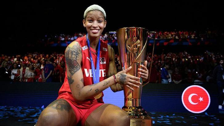 Küba'da kadro dışı, Türkiye'de 'Vargas Hava Yolları'