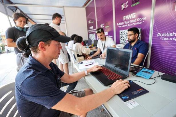 Oyun tutkunları İzmir Enternasyonal Fuarı'nda buluştu