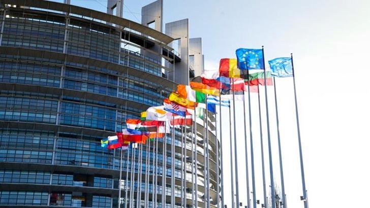 Avrupa Birliği, 1800 kişi ve kuruluşa uyguladığı yaptırımları uzattı