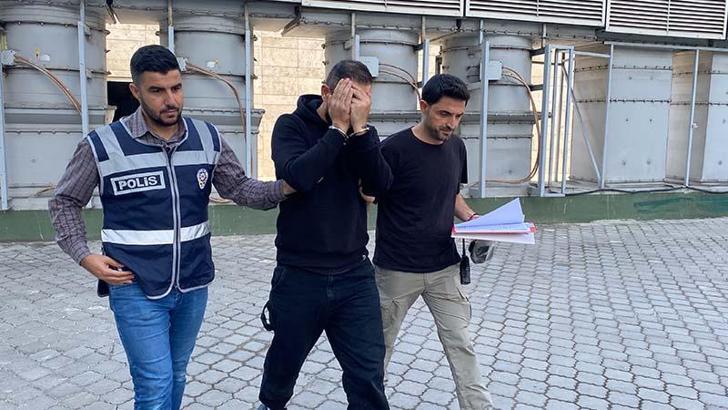 Silah kabzasıyla kafasına vurup, telefon ve parasını aldılar