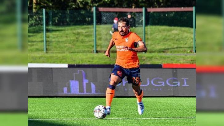 Başakşehir’de Şener Özbayraklı ile yollar ayrıldı