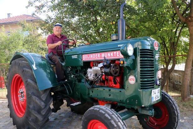 Babasının kullandığı traktörü 35 yıl sonra satın aldı; gözü gibi bakıyor