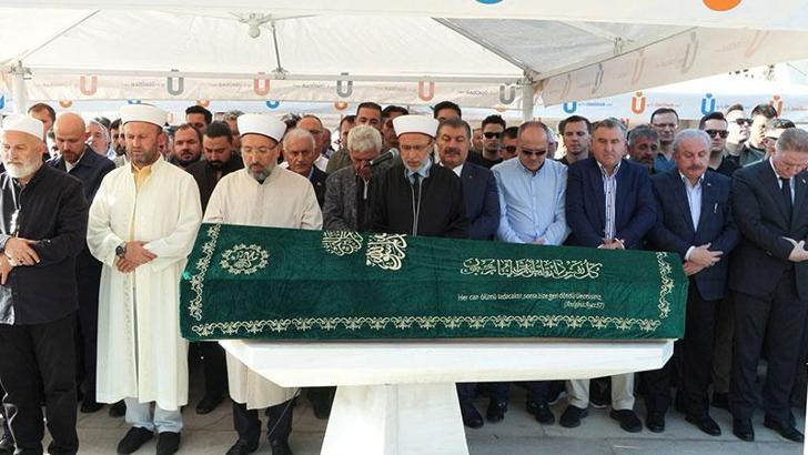 Cumhurbaşkanı Erdoğan'ın kuzeni Mehmet Mutlu son yolculuğuna uğurlandı