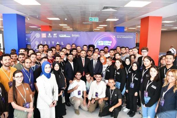 DGM, Dijital Gençlik Kampı'na ev sahipliği yaptı