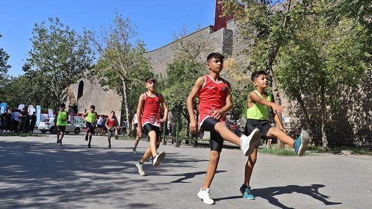 Avrupa Spor Haftası kapsamında Diyarbakır’da Küçeler Koşusu düzenlendi