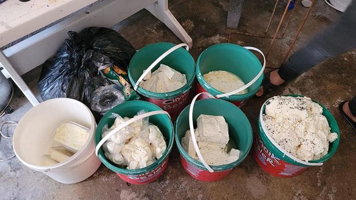 Merdiven altı üretilen 200 kilo peynir ile 10 kilo kaymak imha edildi