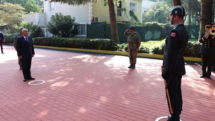 Bakan Güler, Ege Ordusu ve 2'nci Ana Jet Üs Komutanlıklarını ziyaret etti