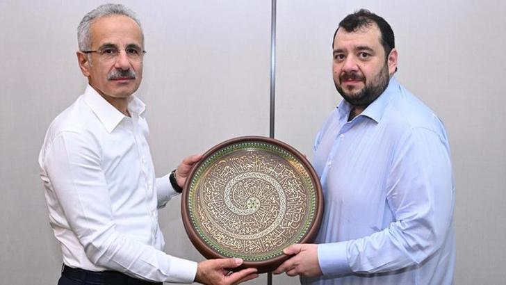 Bakan Uraloğlu BAE Yatırım Bakanı Al Suwaidi ile İstanbul'da bir araya geldi