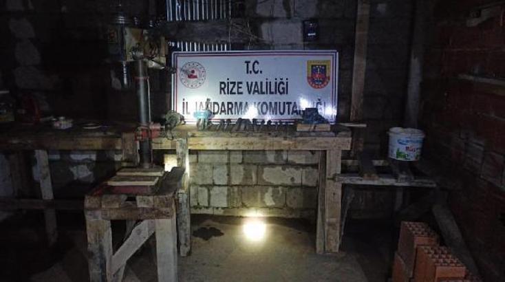 Rize'de yayla evlerine 'kaçak silah' baskını