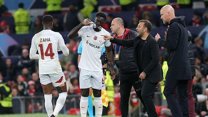 Okan Buruk: Manchester United'ı burada yenmek bizim için çok değerli