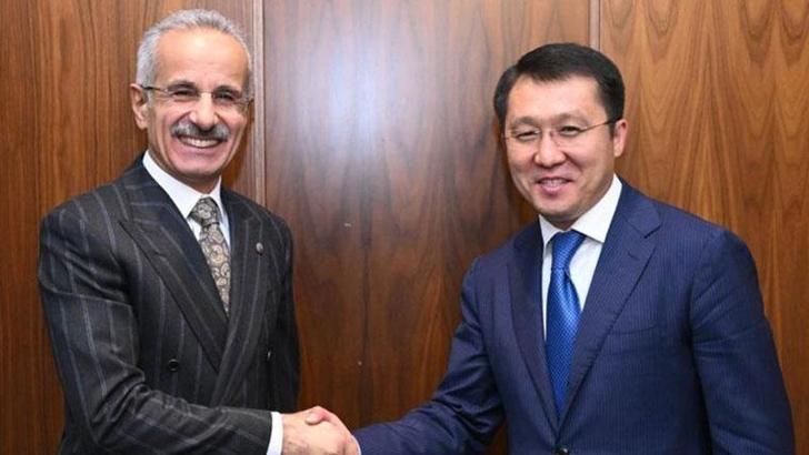 Bakan Uraloğlu, Kazakistan’da