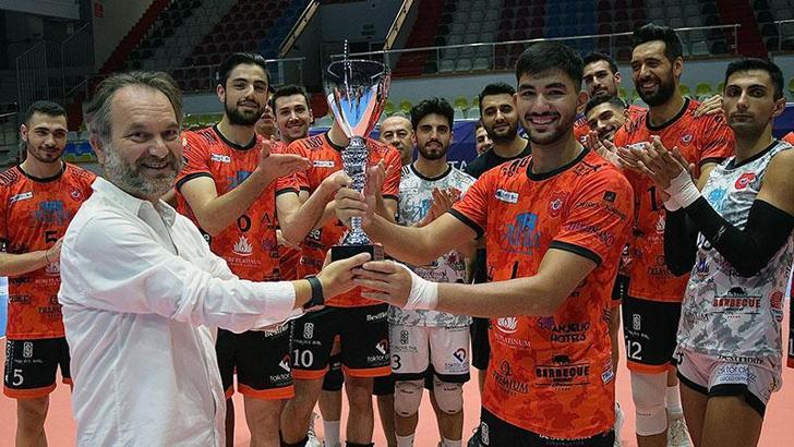 TSYD voleybol turnuvasında şampiyon Alanya Belediyespor