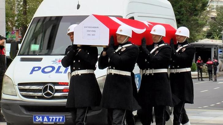 Şehit polis için İstanbul Emniyet Müdürlüğü'nde tören düzenlendi