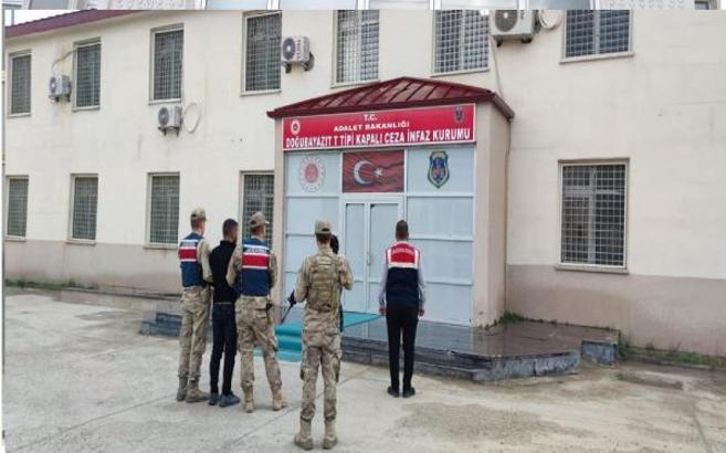 Ağrı’da 19 yıl hapis cezası olan firari şahıs yakalandı