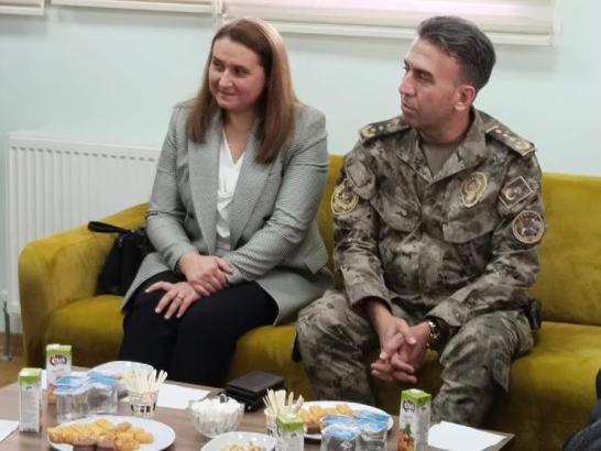Çorum Emniyet Müdürü Anif Pehlivan ve eşi huzurevini ziyaret etti