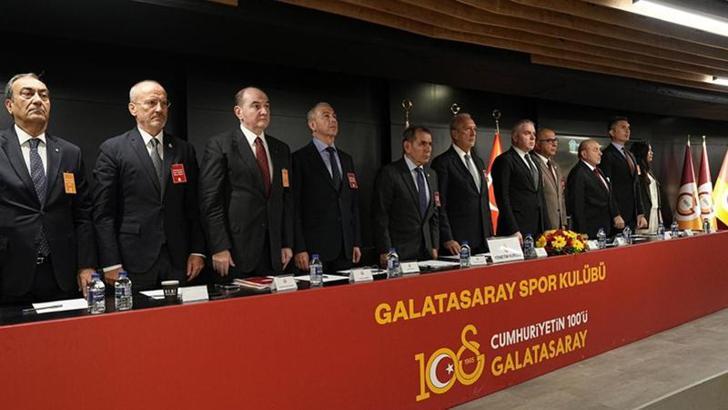 Galatasaray Kulübü'nde ekim ayı olağan divan kurulu toplantısı gerçekleştirildi