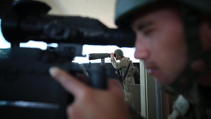 MSB: Yunanistan sınırında 4'ü FETÖ mensubu 5 kişi yakalandı