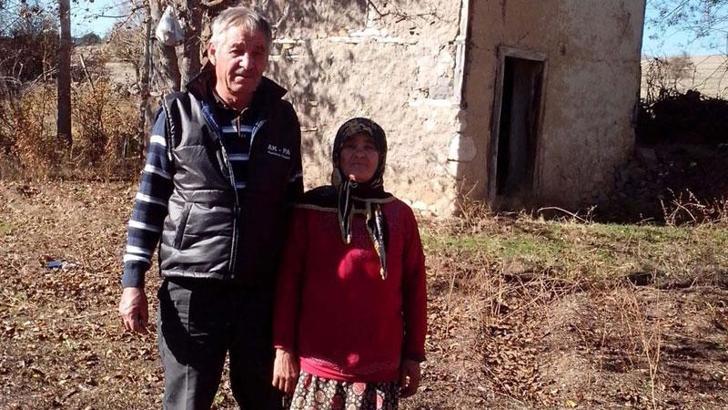 TIR'ın, arkadan çaptığı traktörde hayatını kaybedenler toprağa verildi