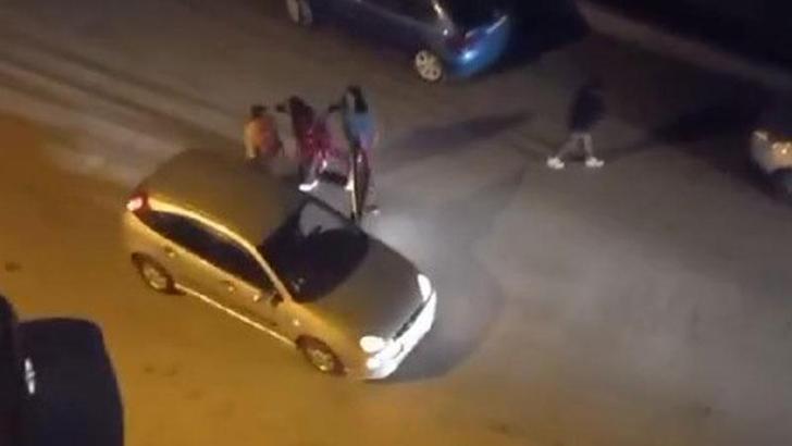 Kavga eden çifti ayırmak isterken bıçakla yaralandı