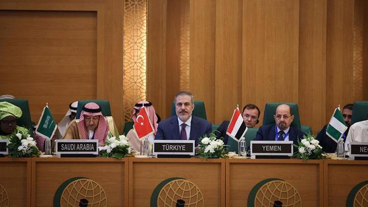 Bakan Fidan: Müslüman dünyası cesur kararlar almalı