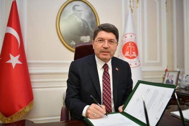 Bakan Tunç: Hukuk fakültelerine giriÅŸte puan yükseltme ve kontenjan azaltma kaliteyi artıracak