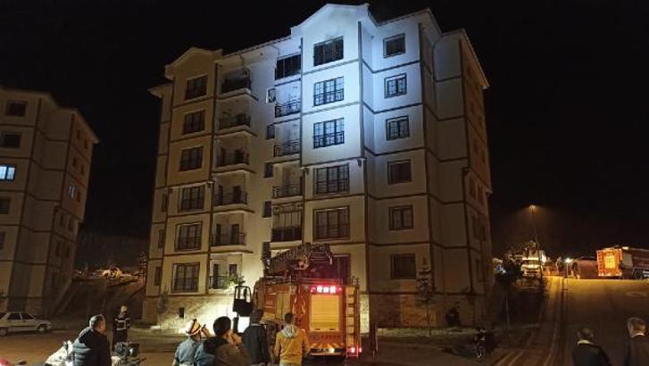 Kastamonu'da, apartmanda çıkan yangın söndürüldü