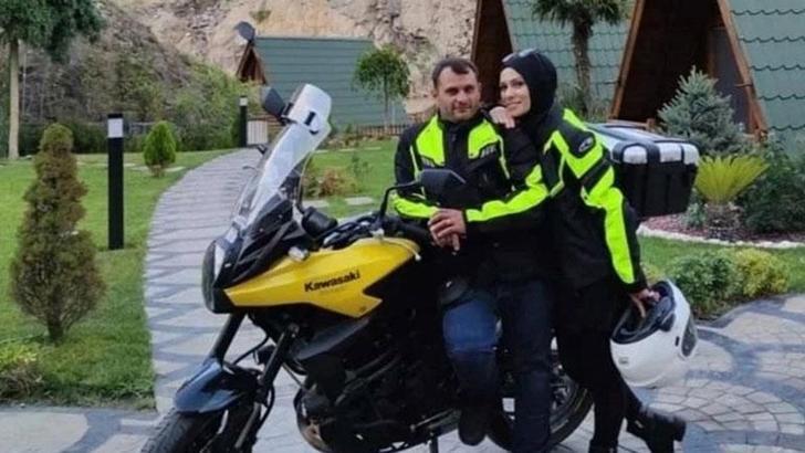 Otomobil ile çarpışan motosikletteki çift, öldü