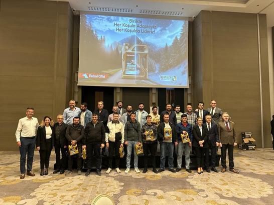 Petrol Ofisi, yenilenen motor yağını ustalarla bir araya getiriyor