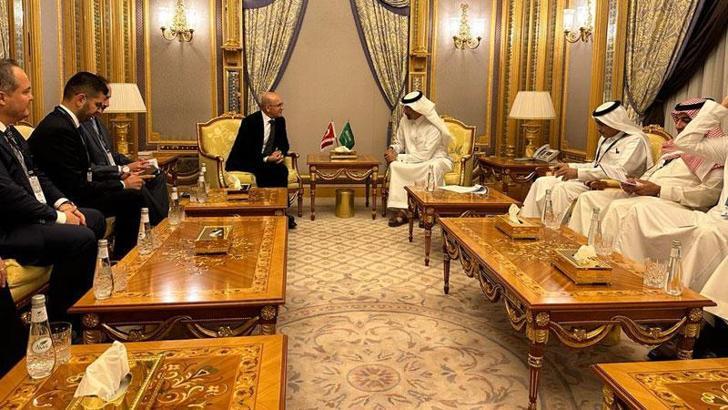 Bakan Şimşek: Riyad'da yatırımcılarla verimli görüşmeler gerçekleştirdik