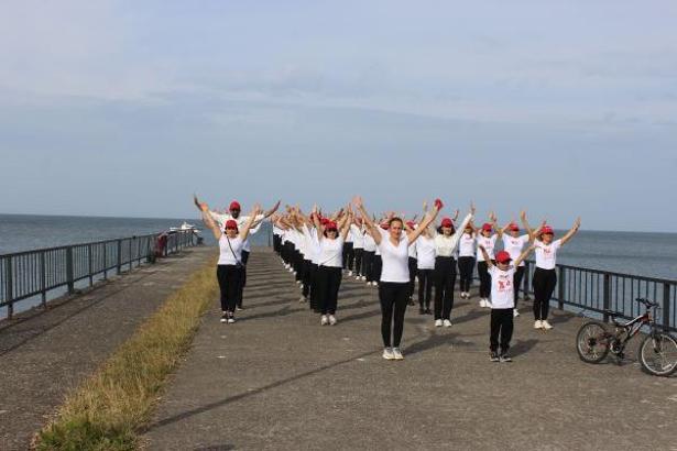 Artvin'de 100 öğretmenden 100'üncü yıla 'Atabarı'lı kutlama