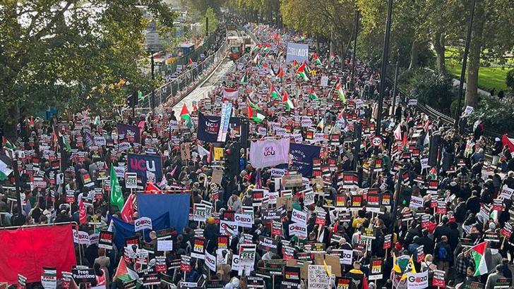 Londra’da ikinci büyük Filistin’e destek protestosu başladı