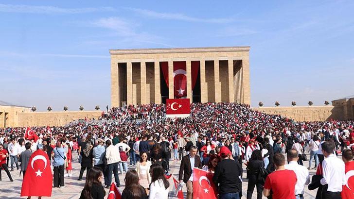 Tüm yurtta 100. yılda Cumhuriyet Bayramı coşkusu