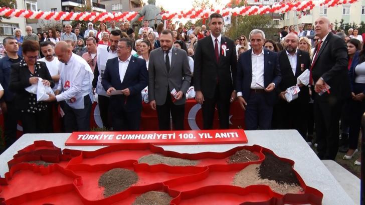 Vatan topraklarıyla Türkiye'nin ‘100’üncü Yıl Anıtı’ oluşturuldu