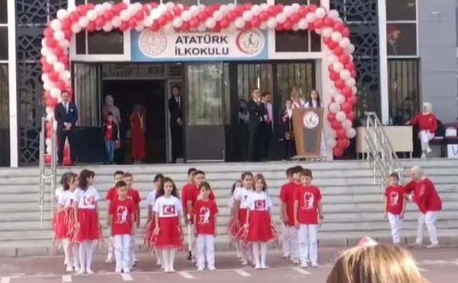 Afyonkarahisar'da öğrencinin gösteriden çıkarılıp, kenarda bekletilmesine inceleme