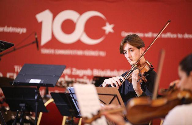 Cumhuriyet'in coşkusu dünyanın dört bir yanına taşındı