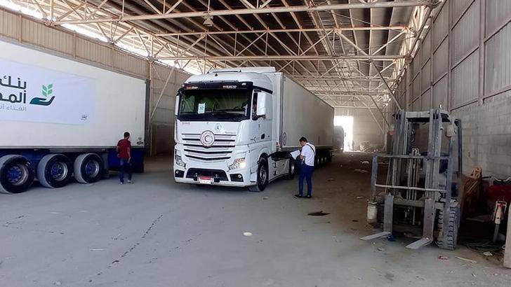 Gazze’ye 59 kamyon insani yardım
