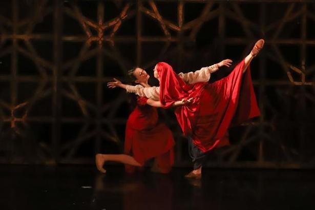 'Afife'  sanatseverlerle buluşuyor