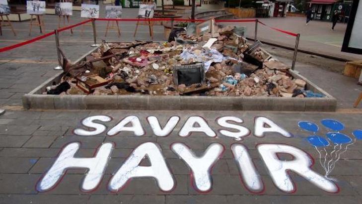 Giresun'da İsrail'e 'enkaz'lı tepki