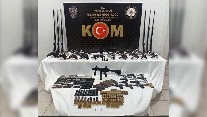 İzmir'de, yasa dışı silah üretimi ve ticareti yapanlara operasyon: 2 gözaltı