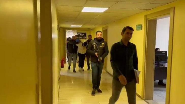 Oto galerici cinayetinde 3 şüpheli tutuklandı