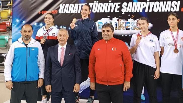 Diyarbakırlı Sena, 6. kez Türkiye Karate Şampiyonu oldu