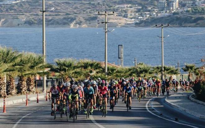 Veloturk Gran Fondo Çeşme by Salcano start aldı