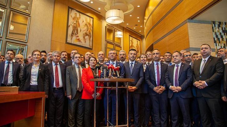 Özgür Özel: Kılıçdaroğlu'nun birikimlerinden yararlanmayı sürdüreceğiz