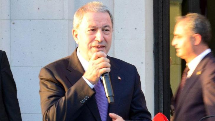 Hulusi Akar: Eli kanlı Netanyahu, masum insanları vurmaktan çekinmiyor