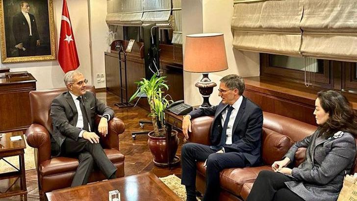 Dışişleri Bakan Yardımcısı Akçapar, ABD Dışişleri Bakanlığı Müşaviri Chollet ile görüştü