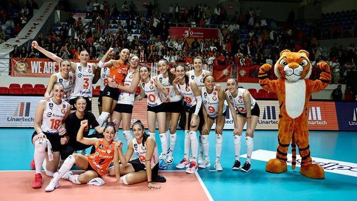 Eczacıbaşı Dynavit - Vasas Obuda Budapeşte: 3-0