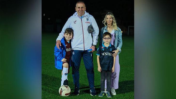 Biber gazlı saldırıya uğrayan Yusuf Emir Bolat ve ailesi Trabzonspor’u ziyaret etti