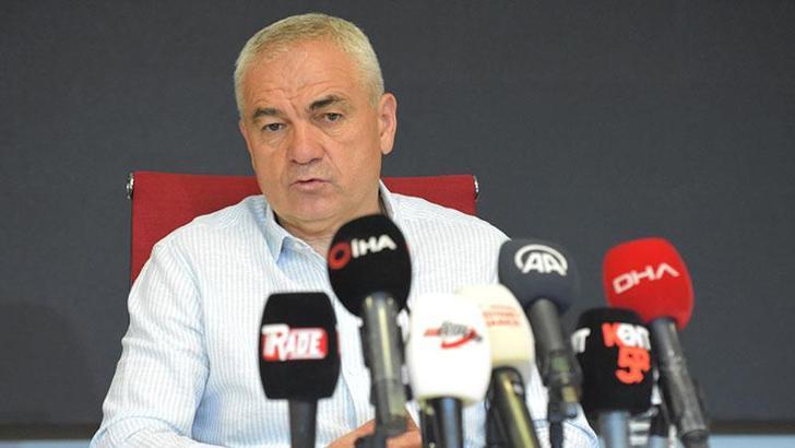 Beşiktaş'ın yeni teknik direktörü Rıza Çalımbay oluyor