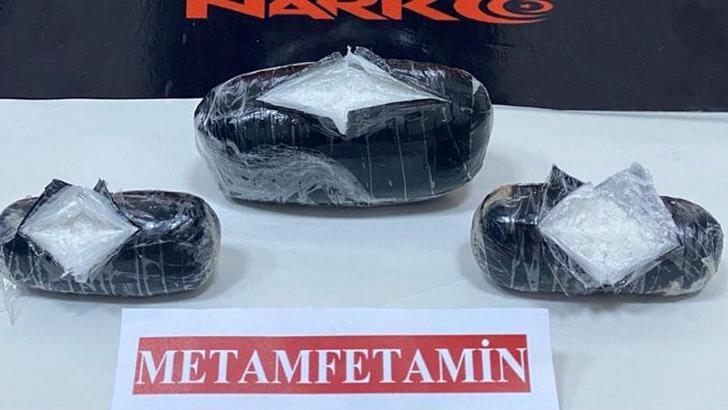 İran uyruklu yolcunun makatından uyuşturucu çıktı