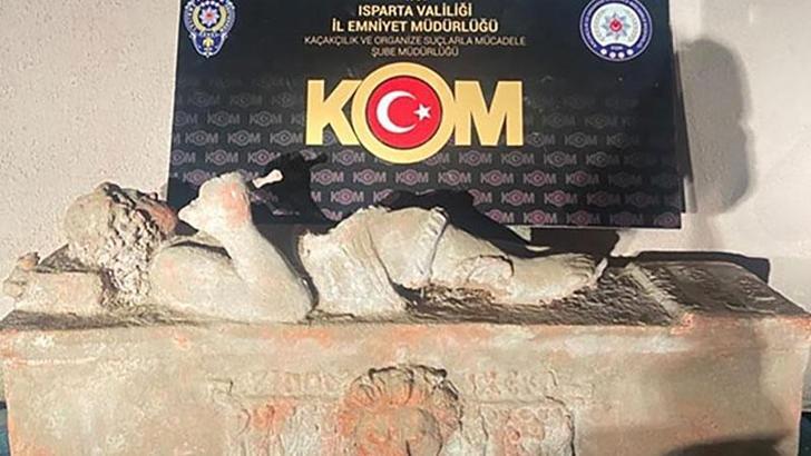 Eski Roma dönemine ait 1,5 metrelik lahit ele geçirildi